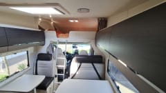 Luxe Familiecamper – Luxury Family Camper, Sleeps 6, Air Conditioning, Wifi