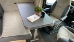 The Beast – Very recent, luxurious 4-person alcove camper
