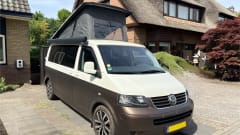 Liebertje – 5p Volkswagen campervan uit 2006