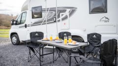 GoCampa – 4 Berth Fully Equipped Motorhome *Insurance included*