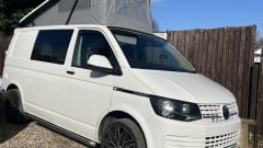 Chopsey – VW-Campingbus mit 4 Schlafplätzen aus dem Jahr 2016