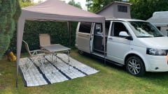 2p Volkswagen bus from 2011