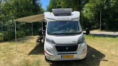Luxury Sunlight T67 semi-integrated