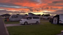 Hybrid – Compact Hybrid Family camper