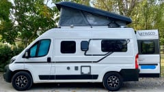 Etrusco – ETRUSCO 540DB 140CV - COMPACT VAN 4 BERTH WITH FOLDING ROOF