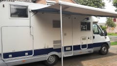 Moncayo – Fiat Ducato beautiful spacious 4 person family camper