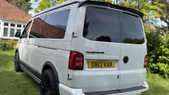 Obi-Van – 4 berth VW Star Wars Themed Lifted 4 x 4 Campervan