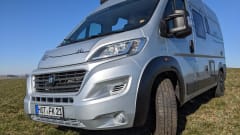 Fred von Knaus – Get in, turn the key, holiday feeling!