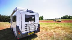 Roscoe – Luxury motorhome - sleeps 6 - Includes Insurance