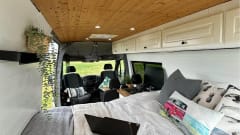 Jean Claude – 2+ berth Volkswagen Crafter