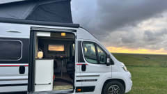 Adria Twin Sport 640 SGX – New 2025 spacious Campervan for 4