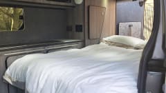Vaivo – 2 berth Vivaro Campervan