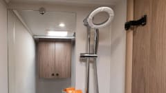 Daizy – Daizy 2022 luxury motorhome perfect for 2