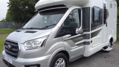 Auto-Trail F60 – 4 berth Autotrail semi-integrated from 2024