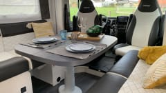 Mamzel on the road – 2p Challenger, ab 2026 teilintegriert