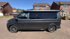 The Grey – 4 berth Volkswagen T6.1 Luxury campervan 