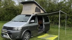 T30 Explorer – 4 berth Volkswagen campervan 