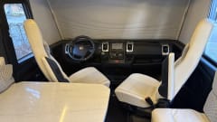 4p Bürstner i695G integrated from 2016