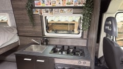Rocky  – 2p Peugeot bus uit 2012