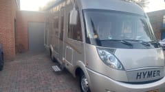 Luxury Hymer integral 4 pers. camper
