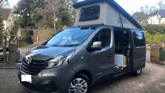 Ronnie Renault – 4 berth Renault Trafic campervan from 2017