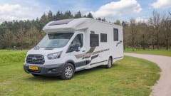 Summer Boy – 4p Benimar camper with large king size bed