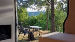 Boxy – Spacious off-grid bus camper 'Boxy' 2/3 pers. (2014)