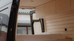 Roxy June – 2p Mercedes-Benz bus from 2011