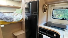 Bumble – Luxury, Warm & Comfy, Light & spacious van with 3 double beds