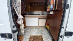 Koos – Off-the-grid camper from 2004