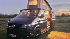 Betty – VW Campervan 4 Berth - Great looking van, cosy living space