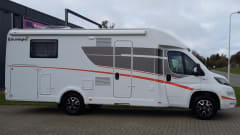 Sunlight T68, 2019. Einzelbetten, Hubbett, große Garage, Navigation