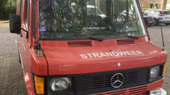 Strandweer – 2p Mercedes-Benz bus from 1987