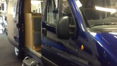 Adria twin de blauwe – Compacte 2 persoons camperbus