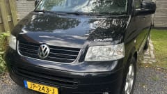 Tom – 4-person Volkswagen campervan from 2006