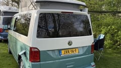 4p Volkswagen campervan uit 2019