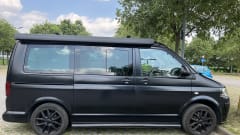 Black – Volkswagen California 4 posti letto