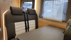 Clyde – Clyde – The stylish one for big dreams