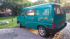 Kermit – Original Volkswagen t4 California 1994 6 persons off-grid