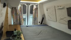 Zweisitziger Ford-Bus aus dem Jahr 2012