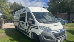 Homely camper 3 berth, 3 seatbelts, fixed bed  – 3 berth Citroën campervan from 2014