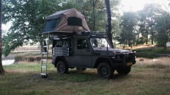 2p Mercedes-Benz rooftop from 1995