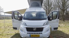 Autobus Hymer a 4 posti del 2017
