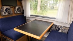 Steenbokje – Ruime 6 persoons Hymer uit 2000