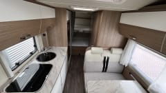 Lousje – Carado 3 4 or 6 person automatic 