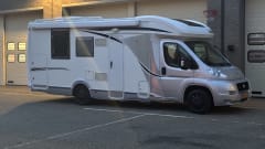 Fijne volledig ingerichte camper.  