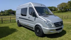 TT Adventure – 4 berth Mercedes-Benz bus from 2010