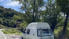 Koos – Trendy T4 - luxury bed - 1:14!
