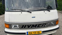 6p Hymer integrated uit 1990