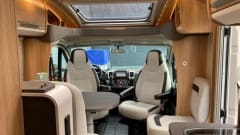 Sinne – Automatic, Luxury KNAUS Live TI 650MEG "new" Automatic 140 HP very economical 